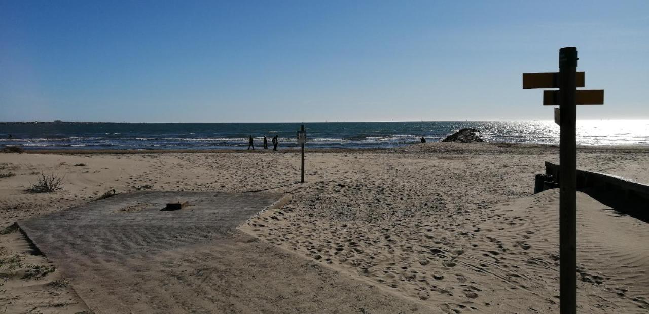 Grau Du Roi T2 Calme, Acces Plage + Parking Le Grau-du-Roi Luaran gambar